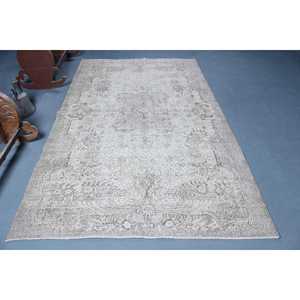 Alfombra Turca Vintage, Alfombra de 5.4x9.1 pies, Alfombra Ikat Gris y Blanca - Product Image 1