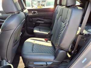 Increíble Toyota X-Line SX Prestige AWD 2024 Marrón Oscuro Usado con Techo Panorámico, Arranque Remoto, Asientos de Cuero y Transmisión Automática - Product Image 3