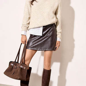 Minifaldas de Cuero Genuino para Mujer, Diseño Moderno, Tela Ligera, Ideal para Uso Casual y de Fiesta - Product Image 2