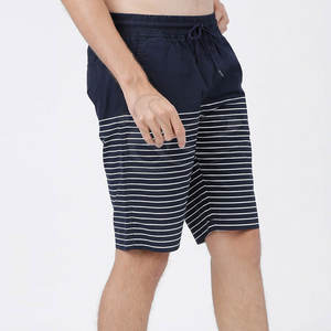 กางเกงขาสั้นผู้ชายแห้งเร็วระบายอากาศได้ดีเอวยางยืดลายพื้นย้อมสีล้วนสำหรับกลางแจ้งแนวสตรีท - Product Image 4