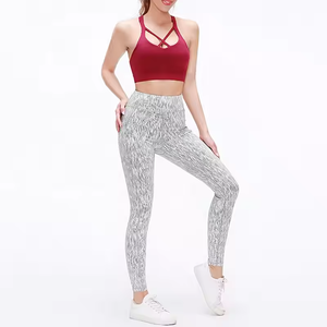 เสื้อกีฬาโยคะแห้งเร็วสำหรับออกกำลังกาย วิ่ง หรือเล่นกีฬา ดีไซน์เซ็กซี่ สีดำ รับสกรีนโลโก้ เสื้อชั้นในกีฬาโยคะสำหรับผู้หญิง - Product Image 3