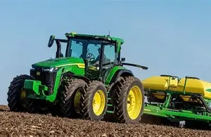 Tractor John Deere usado en buen estado, suministrado para socios agrícolas con servicio de entrega rápida. - Product Image 4