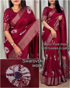 Vêtements ethniques indiens pour femmes Elegant Party Saree Swarovski Work Pure Moss Silk Dress Disponible aux meilleurs prix de l'Inde - Product Image 4