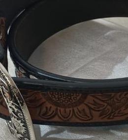 Ceinture en cuir cloutée à motifs floraux, design western unisexe haut de gamme, boucles en acier inoxydable durables, fabricants à succès - Product Image 3