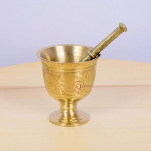 Ensemble de mortier et de pilon Imam Dasta en laiton pur Ohkli Musal Kharal 4 pouces pour l'utilisation de la médecine et du broyage des herbes par la collection de qualité - Product Image 5