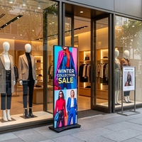 Écran d'affichage LED GOB pliable sur pied à haute luminosité P2.5 pour la publicité dans les centres commerciaux, affichage de poster LED intérieur et extérieur.