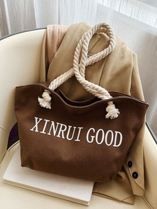 กระเป๋าผ้าแคนวาสมือจับเชือกสีน้ำตาลพิมพ์ลายดิจิตอลหรูหรางานปักลายผู้ผลิตขายส่งราคาถูกมากสำหรับการช็อปปิ้ง - Product Image 4