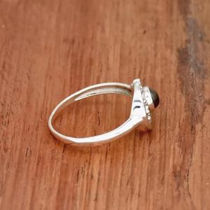 แหวนพระจันทร์เสี้ยวลาบราดอไรต์ธรรมชาติ925เงินแท้ประดับด้วยลูกปัดอัญมณีทรงกลมของขวัญแฮนด์เมด - Product Image 4