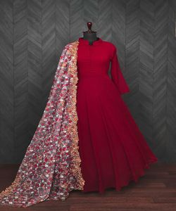 Vestido de trabajo a mano con bordado de hilo de seda Chinon de diseñador con ropa de fiesta dupatta precio al por mayor Ropa Étnica Surat dupattas - Product Image 4