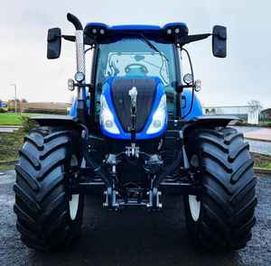 Tractor Agrícola Holland 4WD T6.155 Usado con Componentes Principales: Rodamiento, Motor, Bomba de Engranajes, Caja de Cambios para Motor de 140HP - Product Image 4