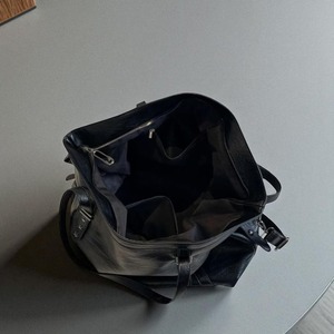 กระเป๋าโท้ทหนังคลาสสิกสำหรับผู้หญิงกระเป๋าขนาดกว้างขวางสำหรับใช้ในชีวิตประจำวันและธุรกิจจากอินเดีย - Product Image 3