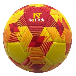 Tech Industries Ballon d'entraînement de football Matériau PU à des fins d'entraînement avec un design personnalisé et un logo personnalisé - Product Image 1