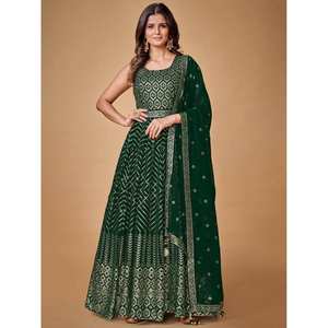 ชุดราตรีผ้าจอร์เจตต์สีเขียว ประดับเลื่อมปักลาย พร้อมสวมใส่ - Product Image 6