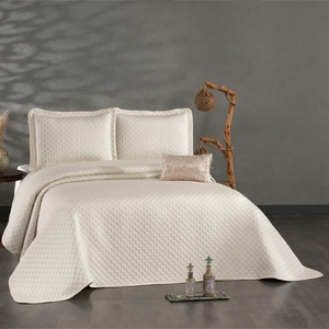 Ensemble de couvre-lit classique de luxe personnalisé Guzide Eli t Ecru 4 pièces, 100% chenille, tissé rayé organique, 200TC, lavable - Product Image 1