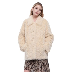 เสื้อฮู้ดผู้หญิงสไตล์วินเทจพิมพ์ลายตามสั่ง ผ้าขนเชอร์ปาเนื้อนุ่ม ขนเฟอร์เทียมแบบตะวันตก ปรับแต่งโลโก้ด้านหน้าได้ - Product Image 4