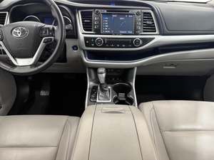 Elite Usado 2018 High-lan-der XLE AWD - Product Image 6