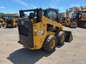 Chargeuse compacte sur pneus CAT 242D3 d'occasion 2023, hydraulique, performance diesel |   Matériel de construction au meilleur prix - Product Image 4