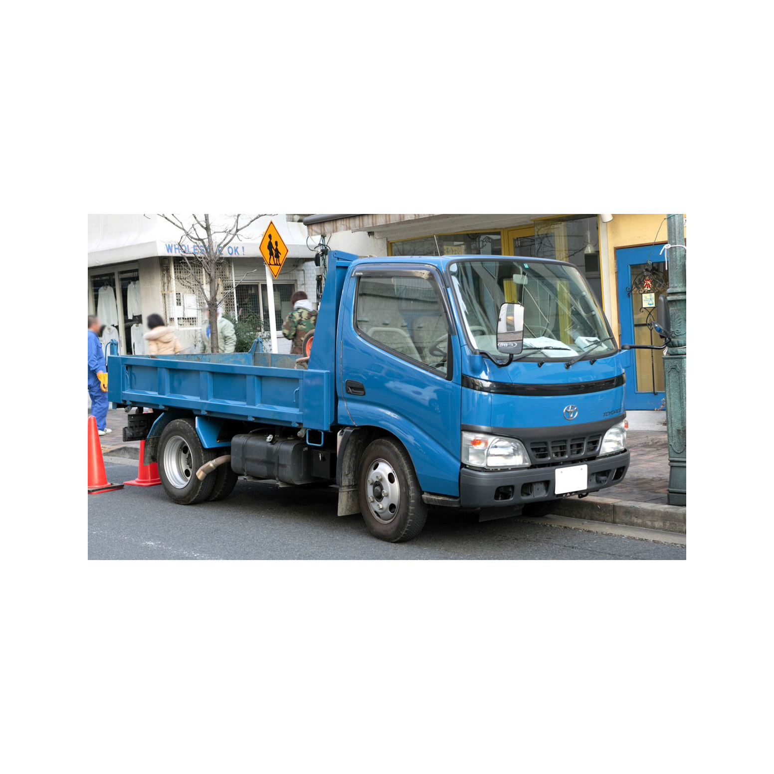 Used Toyota Toyoace - Efficient Buses & Trucks for Sale