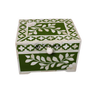 Joyero con incrustaciones de nácar, organizador de recuerdos elegante, decoración del hogar hecha a mano de primera calidad Tradebyd - Product Image 6