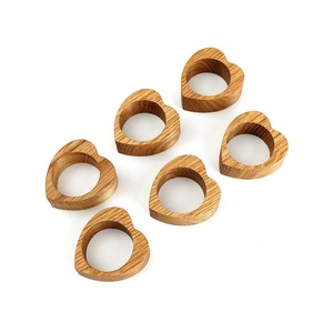 Anneau porte-serviette en bois fini naturel en forme de cœur brillant poli décoration de Table à manger et de café anneau de serviette - Product Image 6