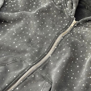 Sudadera con Capucha de Forro Polar con Pedrería Personalizada de Alta Calidad para Hombre, Diseño Moderno para Invierno - Product Image 4