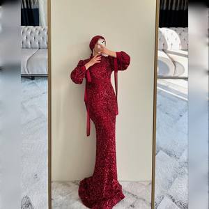 Impresionante Vestido de Novia Maxi Vintage de Satén con Cuentas y Estampado, Diseño Turco, Ecológico, para Fiestas Formales - Product Image 1