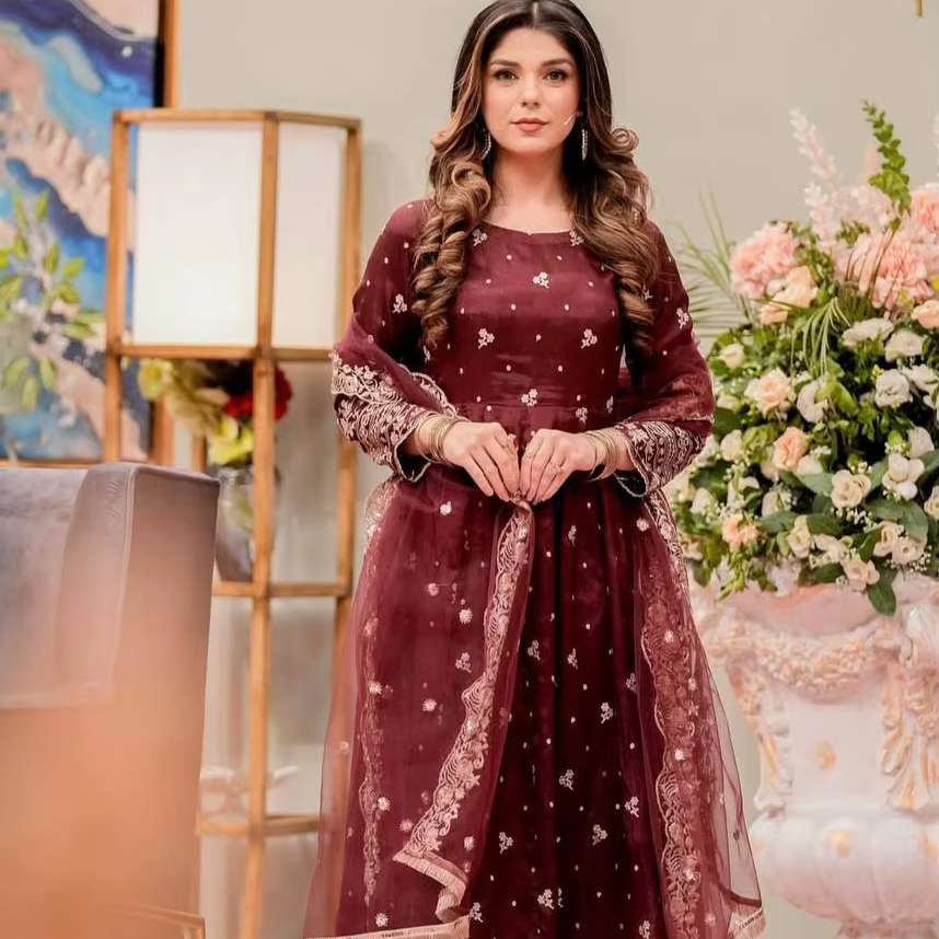 Pakistani Dress Frock Design - Pakistani Frock Style Dresses - New Designer