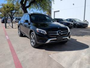 Mercedes-Benz GLC 300 2018 Usado en Buen Estado - Product Image 3