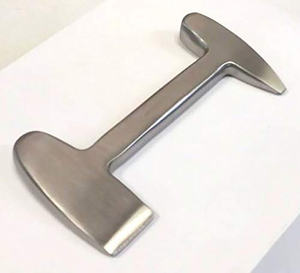 Polisseur de sabots en acier inoxydable conçu pour une prise en main facile et un fonctionnement fluide, parfait pour les tâches professionnelles de façonnage et de polissage des sabots - Product Image 2