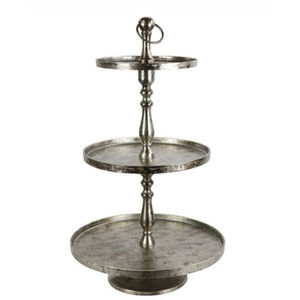 Factory Wholesale Creative Metal Iron Pedestal Cake Stand Gold Plated For Table Decor Hammered Finish <b>Dessert</b> Display Stand - Product Image 2