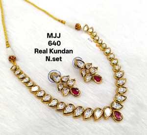 Collier de mariée Kundan de style vintage du fournisseur indien pour les collections de mariée sud-asiatiques disponibles au prix d'usine - Product Image 1