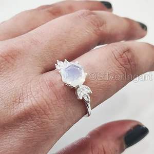 แหวนผู้หญิง โอปอลธรรมชาติ พลอยประจำเดือนตุลาคม ของขวัญคริสต์มาส ของขวัญวันครบรอบ แหวนซ้อนกันได้ เครื่องประดับ แหวนเงินแท้ 925 - Product Image 5