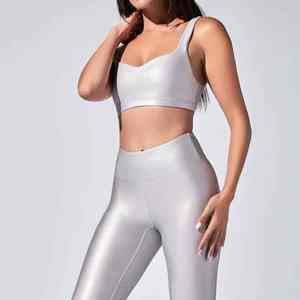 Personalizado de alta calidad de secado rápido de 2 piezas de tela brillante conjunto de Yoga para las mujeres transpirable Fitness Activewear Gym Wear Sports Set - Product Image 3