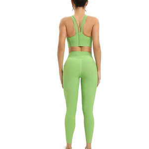 Conjunto de Yoga de Alta Calidad, Cómodo y Fácil de Lavar, Conjunto de 2 Piezas de Brasier Deportivo y Leggings para Mujer - Product Image 6
