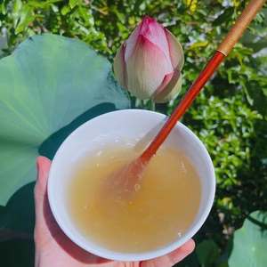 Poudre d'amidon de racine de lotus de qualité supérieure, issue de racines de lotus fraîches, pour desserts et boissons aux herbes - Product Image 1