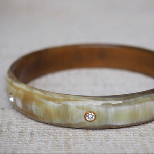 Brazaletes de Cuerno de Búfalo Natural, Joyería Artesanal de Cuerno de Búfalo - Product Image 1