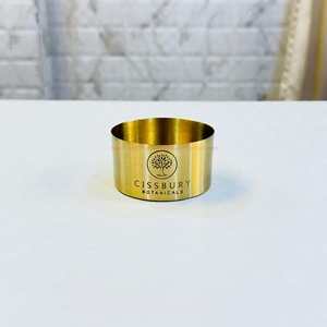 Pots de bougie en laiton vides tendance Récipient rond pour la fabrication de bougies en cire de soja Quantité en vrac en métal avec des pots de bougie gravés personnalisés - Product Image 3