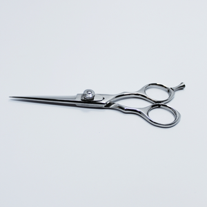 Ciseaux de coiffeur professionnels avec lames tranchantes utilisés pour la coupe de cheveux et les extensions/perruques - Product Image 6