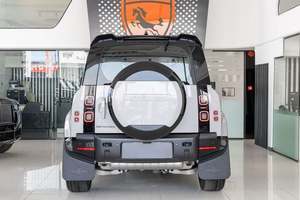 Nuevo Land Rover Defender X Dynamic HSE Turbo 2026, 3.0L Gasolina, 400 HP, Automático, Cuero, Techo Panorámico, LED, R20, Volante a la Izquierda, Color Oscuro - Product Image 6