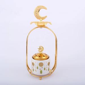 Quemador de incienso con acabado blanco, estilo árabe, metal y cerámica más exigentes, diseño increíble, acentos árabes - Product Image 1