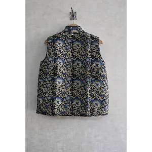 Chaleco Acolchado de Algodón Ecológico Hecho a Mano para Mujer, Sin Mangas, Informal, con Cierre de Botones, Estampado de Bloques, para Toda Temporada - Product Image 4