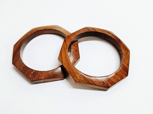 สร้อยข้อมือไม้หนาทรงเรขาคณิตดีไซน์ลายเม็ดเล็กพิเศษมาใหม่สร้อยข้อมือแฟชั่นที่สร้างสรรค์ทำจากไม้ - Product Image 4