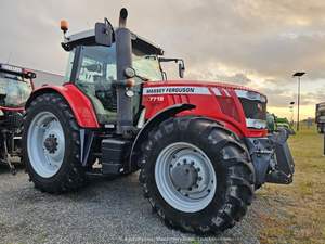 Tractor agrícola eficiente Massey Ferguson 7718 - Product Image 2