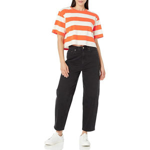 Vente en gros de vêtements pour femmes T-shirt en coton à col rond avec logo personnalisé pour femmes T-shirt à épaules tombantes 240gsm Service OEM pour femmes - Product Image 4