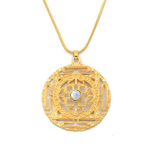 Mandala colgante collar chapado en oro latón con piedra lunar hecho a mano joyería espiritual venta al por mayor Boho declaración colgante - Product Image 2