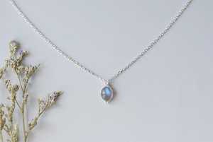 Collier Labradorite en argent fait à la main bijoux en cristal de guérison enroulé de fil cadeau d'anniversaire unique - Product Image 2