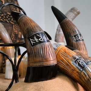 Corne à boire Viking véritable naturelle sculptée support en métal de style animal nautique décoratif pour cadeau souvenir de fête de noël - Product Image 6