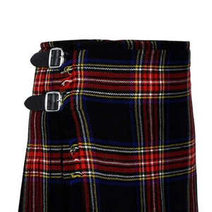 Kilt écossais traditionnel en tartan noir Stewart avec un tablier à devant plat et un dos plissé 2026 - Product Image 4