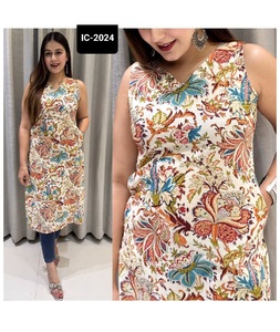 Kurtis moderne en tissu de coton simple à porter au quotidien avec imprimé et poche latérale disponible pour le bureau Kurtis - Product Image 1