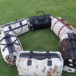 Bolsas de lona de piel de vaca con logotipo personalizado de alta calidad al por mayor, cómodas bolsas de lona de piel de vaca de uso informal de alta calidad - Product Image 6